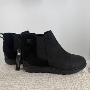 NWT SOREL Evie II Chelsea Booties Women’s sz 9.5 Waterproof Slip-on Leather